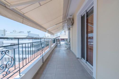 Comfortable Family Apartment,3 stops to Acropolis