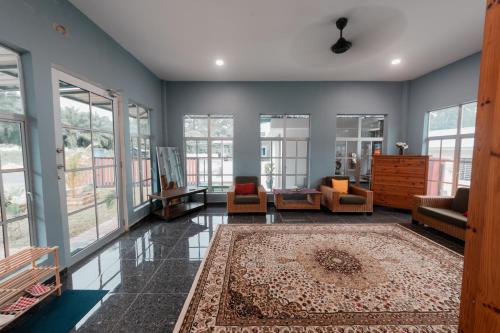 Гостиная зона в Rumahkita Beranang TJS Holiday Homes