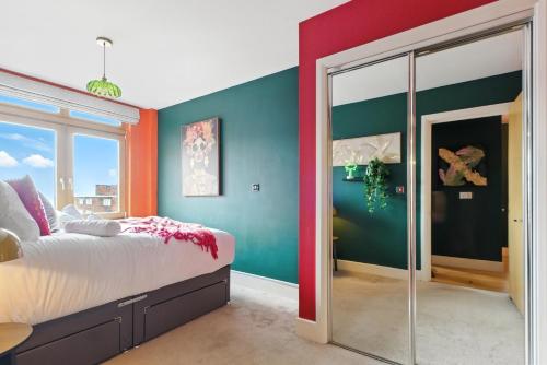 Penthouse Botanica- Wyndale Signature Stays photo 7