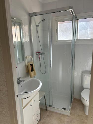 Koupelna v ubytování Apartment in La Pineda