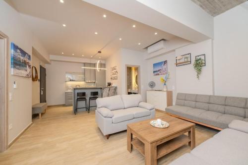 Saint Mykonos Apartment near Piraeus Ferry Port