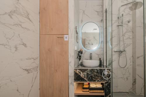 Port of Crete Apartment near Ferry Terminal Piraeus