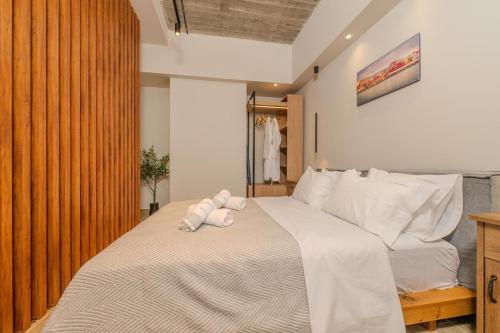 Port of Crete Apartment near Ferry Terminal Piraeus