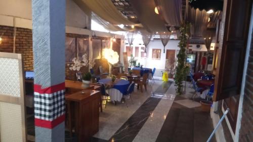 Εστιατόριο ή άλλο μέρος για φαγητό στο villa Ambarwati