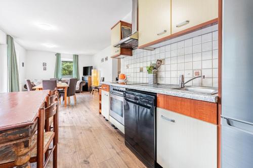 Kuchyň nebo kuchyňský kout v ubytování Haus Edelweiss Mölltal