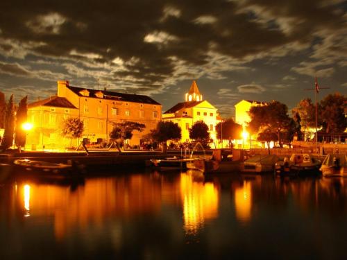 Φωτογραφία από το άλμπουμ του Apartment Dukic σε Sveti Filip i Jakov