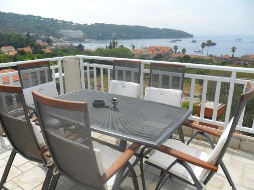 Gallery image of Courtyard Stay in Town in Lopud Island
