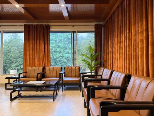 Posezení v ubytování Tabash Hotel, Murree