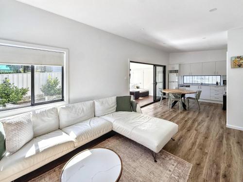 Χώρος καθιστικού στο Kahibah Guesthouse