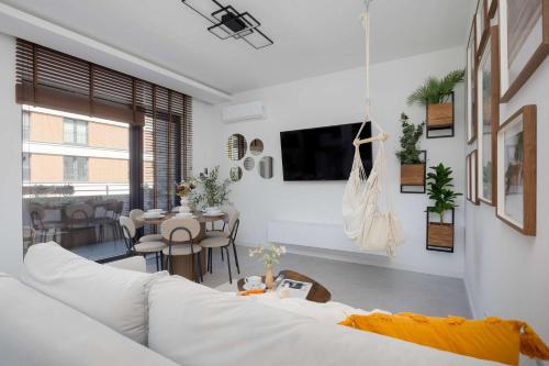 Air-conditioned Apartment with Parking in Warsaw near PGE Narodowy