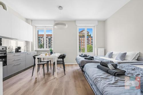 RI9 -Prada- Super large and central apartment
