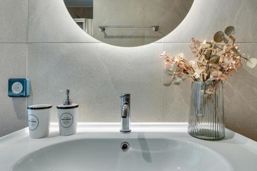 Skyline Spa Athens 410 - 2bd