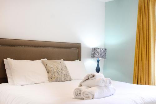 Cama o camas de una habitación en Guestling Hall Hotel