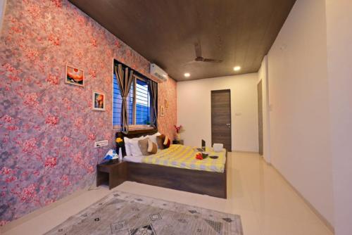 Katil atau katil-katil dalam bilik di ll EMPYREAN STAY ll MYSTICAL STONE ll AC ll PRIATE POOL ll