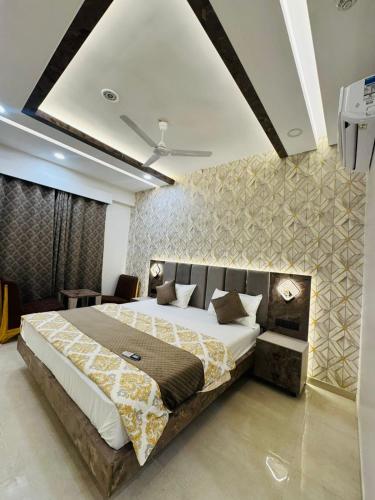 Ένα ή περισσότερα κρεβάτια σε δωμάτιο στο Castle Stay