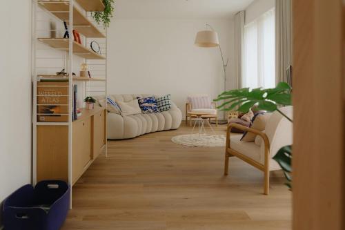 Kuchyň nebo kuchyňský kout v ubytování Family Home with Garden, Workspace & Gym