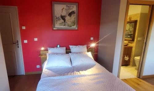 Katil atau katil-katil dalam bilik di Mas des Treilles - Chambre d'hôtes "Côté Villages"