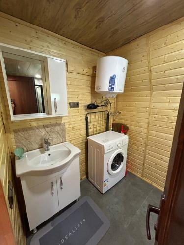 Fotografie z fotogalerie ubytování Hunter's Cabin v destinaci Salkhino