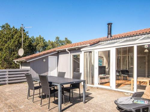 Budova, kde se prázdninový dům nachází