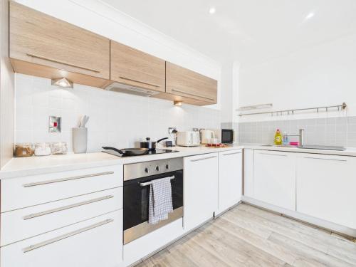 Ivory Row- Wyndale- Central B'Ham photo 10