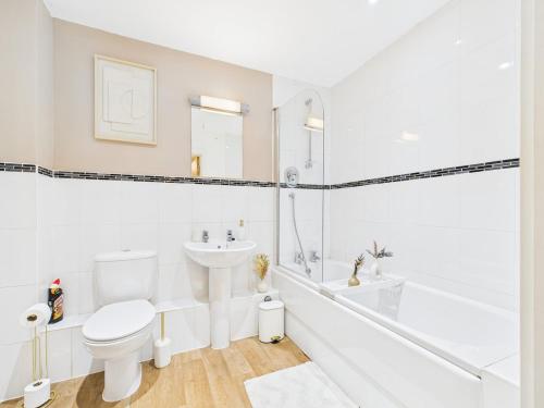 Ivory Row- Wyndale- Central B'Ham photo 8