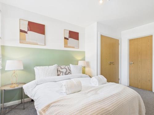 Ivory Row- Wyndale- Central B'Ham photo 17