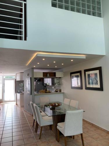 Dapur atau dapur kecil di Villa Merchan - 8 Guests - 4BR & 4 Bathrooms