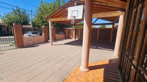 Budova, kde se prázdninový dům nachází