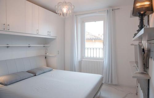 Ένα ή περισσότερα κρεβάτια σε δωμάτιο στο Luxury modern apartment on the lake