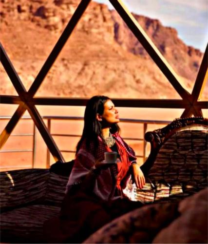 Helen Rum Luxury Bubbles & Jeep Tours