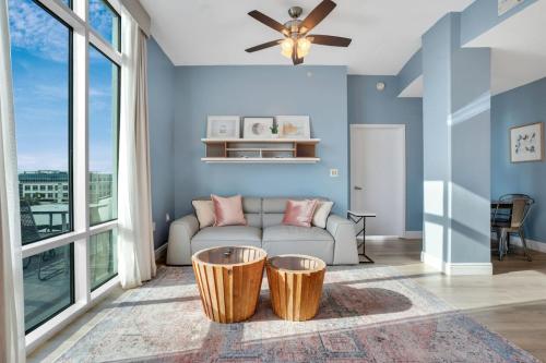 2 Bdrm Penthouse with Billiards photo 52