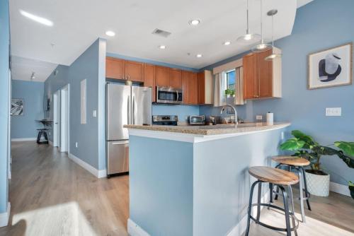 2 Bdrm Penthouse with Billiards photo 40