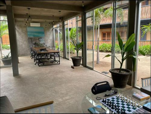 Gambar di galeri bagi Elvis Surf Shack at Casa Akaw di Temalhuacán