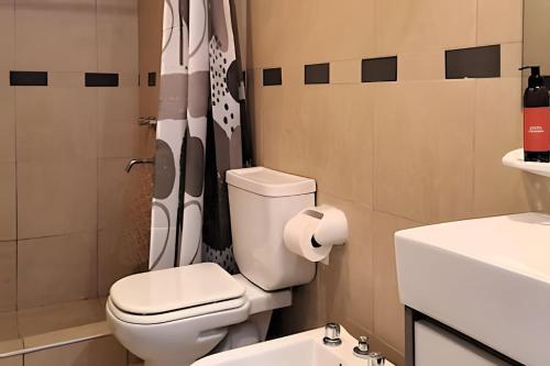 Bilik mandi di Hornera Eli - A pasos de Oroño con cochera