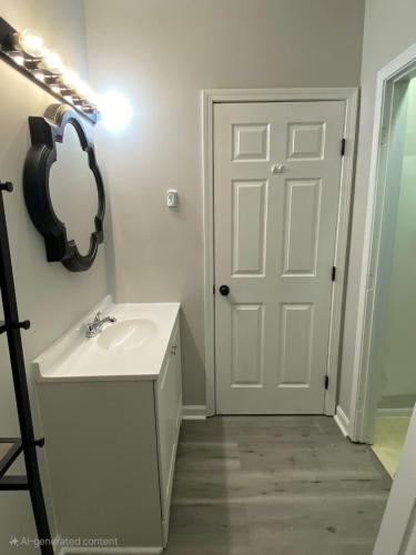 Bilik mandi di Private Apt In Southfordsouthbury