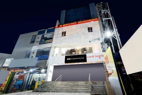 El edificio en el que está el hotel