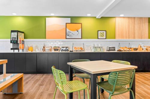 Ресторан / где поесть в Spark by Hilton Modesto