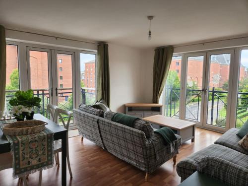 Gallery image of Stunning 3Bed with Balcony and Free Parking in Edinburgh