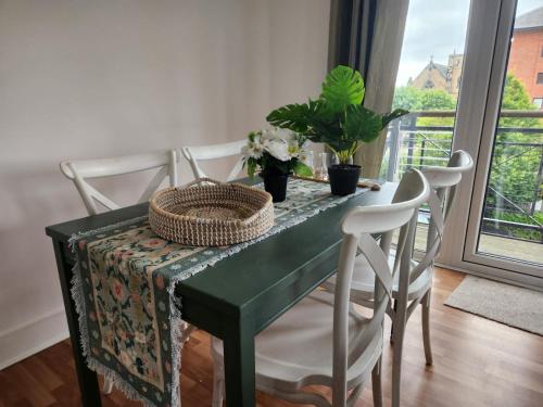 Gallery image of Stunning 3Bed with Balcony and Free Parking in Edinburgh