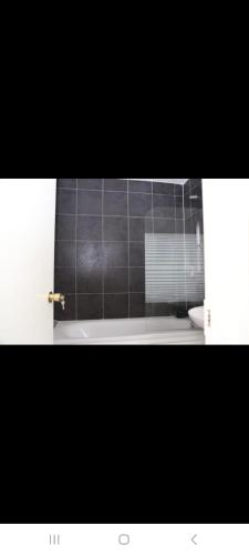 Gambar di galeri bagi Budget TWIN Roomz di Thamesmead