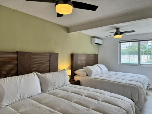 Katil atau katil-katil dalam bilik di Magnificent Suite 8 people very well located