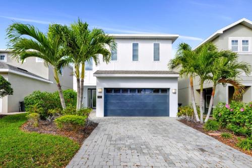 Сад в Elegant Home Near Disney With Game & Themed Rooms With Waterpark & Resort Access At Encore Resorts Reunion - 400La