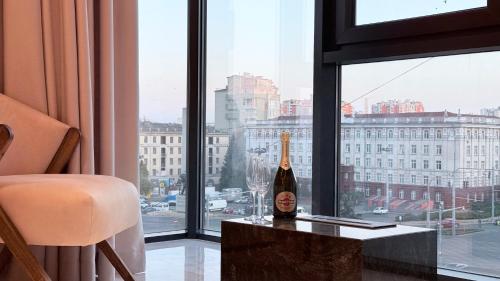 Urban Elegance Apartment