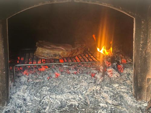 Εγκαταστάσεις μπάρμπεκιου για όλους τους επισκέπτες hostel