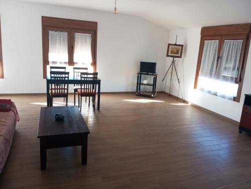 Χώρος καθιστικού στο Chalet de artistas