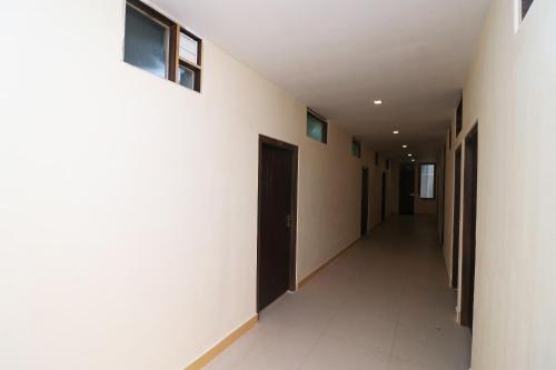 Fotografie z fotogalerie ubytování Hotel O Abhinandan Stay House v destinaci Iláhábád