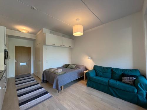 Posezení v ubytování Peaceful stay near city & nature, Wifi, balcony