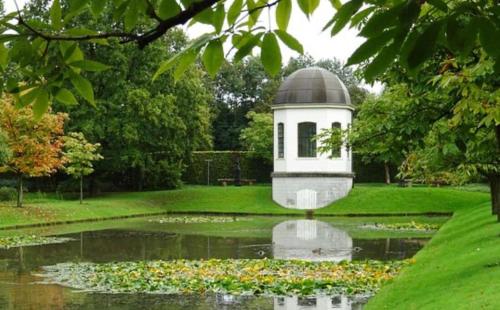 Giardino di Family home near the city center!