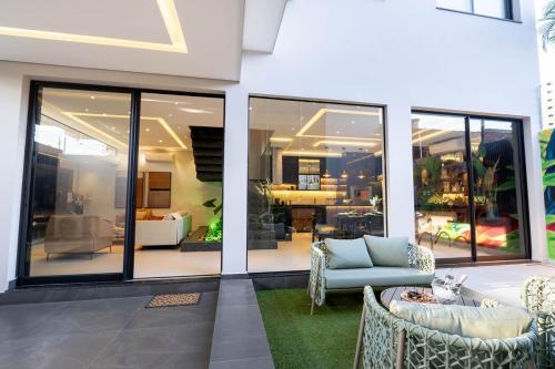 Ein Sitzbereich in der Unterkunft VIVE CDE con Estilo - Casa Premium