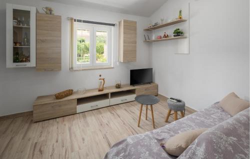 Cozy Home In Labin With Wifi
